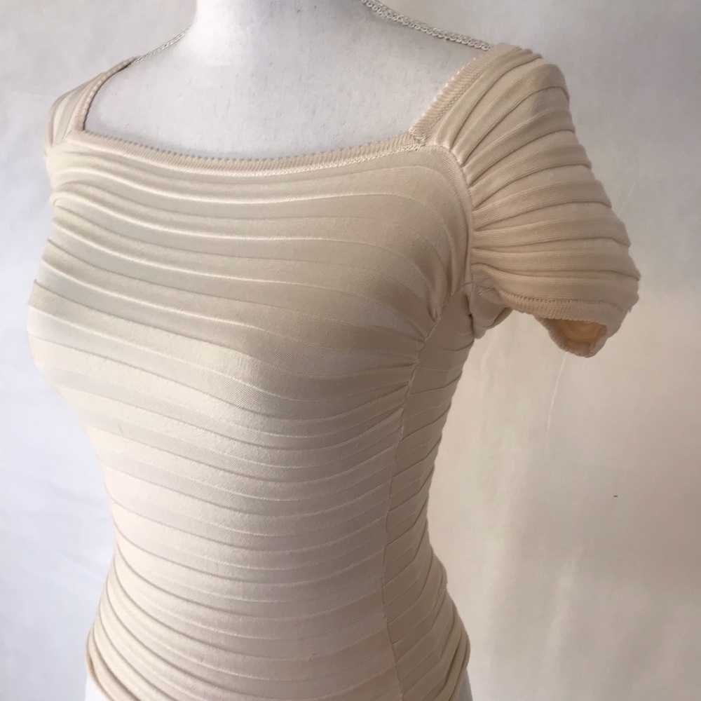 Wayne Rogers Ivory Silk & Lycra Ribbed Sweater S